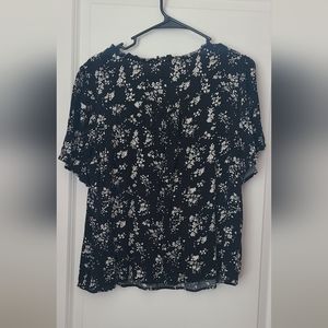 Maurices Black Flower Top XL